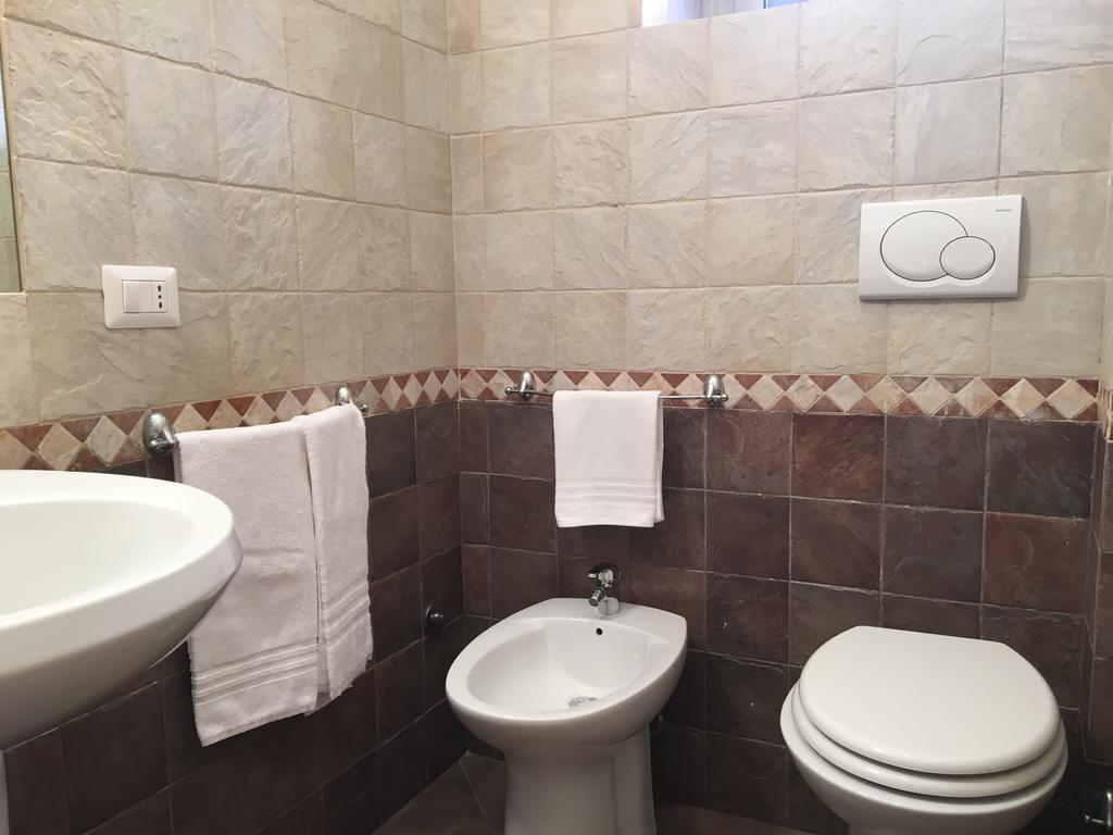 Delightful Apartment 100 Meters From The Colosseum エクステリア 写真
