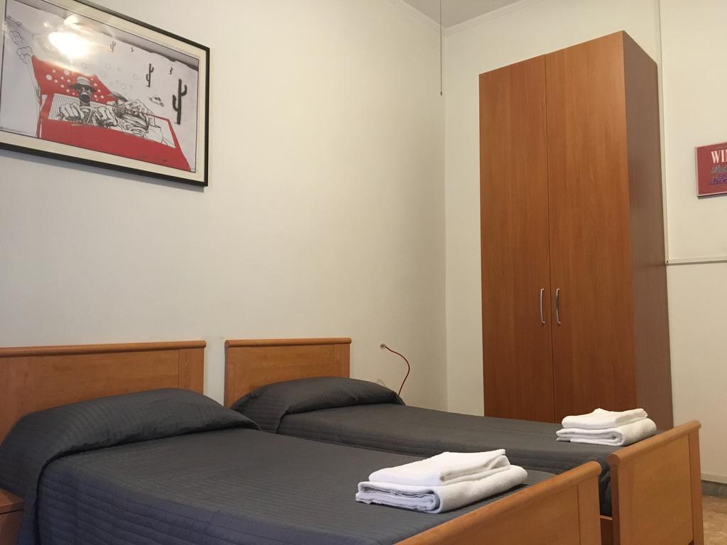Delightful Apartment 100 Meters From The Colosseum エクステリア 写真